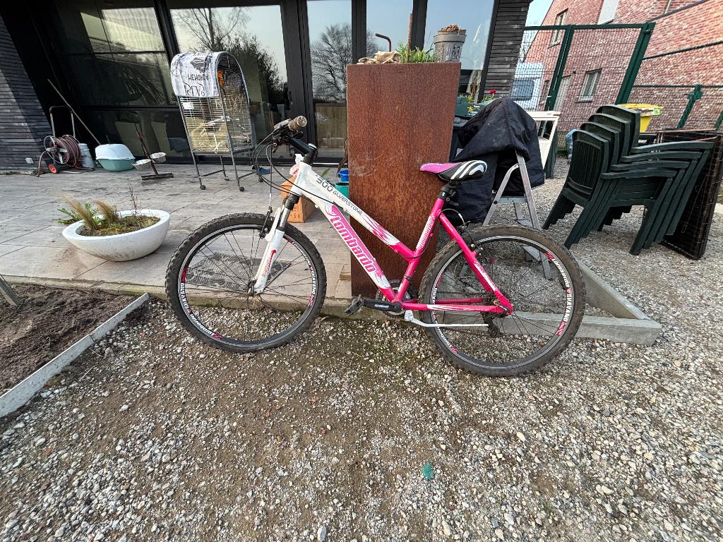 Lombardo mountainbike, Vélos & Vélomoteurs, Vélos | VTT & Mountainbikes, Enlèvement, Comme neuf, Femmes, Autres marques