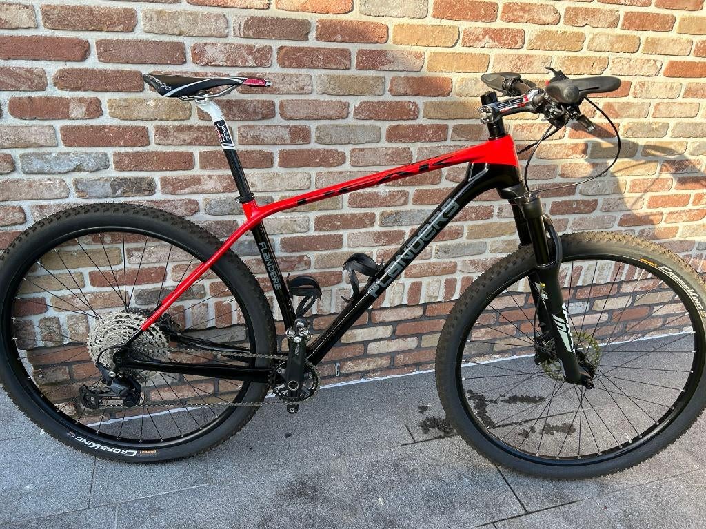 Mountainbike Peak, full carbon, 29er, Shimano Deore compleet, Fietsen en Brommers, Heren, 45 tot 49 cm, Zo goed als nieuw, Ophalen