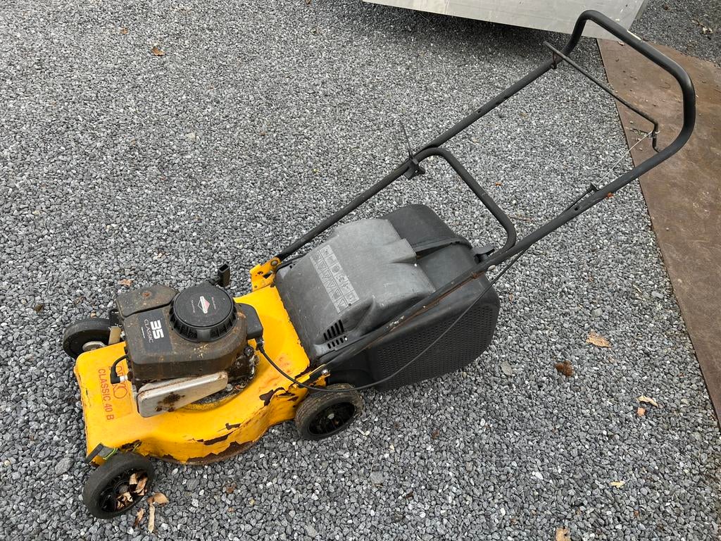 Grasmaaier (wiel kapot), Ophalen, Gebruikt