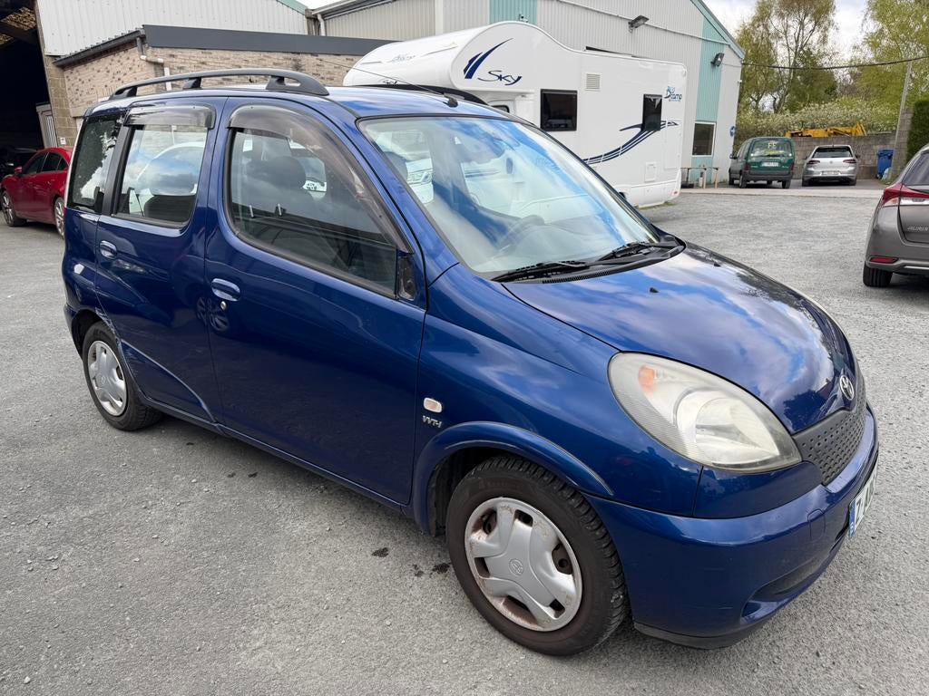 TOYOTA YARIS VERSO 1.3VVTI, Auto's, Toyota, Stof, https://public.car-pass.be/vhr/9048ce31-27dc-4deb-94ac-773262dea710, 63 kW, 4 cilinders