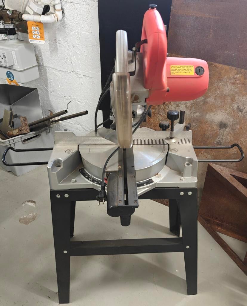 Star tools afkortzaag 1800W, Ophalen, 70 mm of meer, Star tools, Zo goed als nieuw