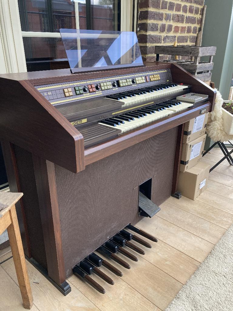 Retro Electronische huiskamerorgel GEM G60, Muziek en Instrumenten, Orgels, Ophalen, Gebruikt, 2 klavieren, Orgel