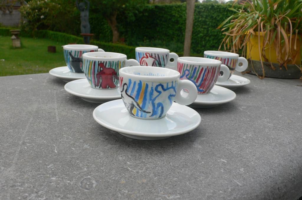 Illy expresso kopjes Sandro Chia 1997, Ophalen of Verzenden, Zo goed als nieuw, Porselein, Kop en/of schotel