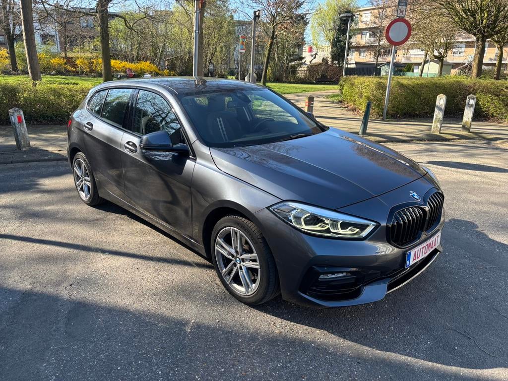 Bmw 118i  1.5 benz 42000km 2020 Automaat garantie!, Autos, Argent ou Gris, Achat, Euro 6, Entreprise