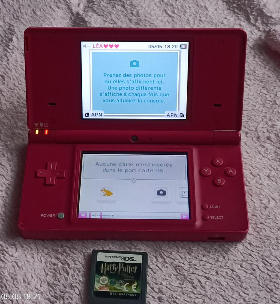 Nintendo DS i met een stylusopladerspel, Met games, Dsi, Ophalen of Verzenden, Zo goed als nieuw