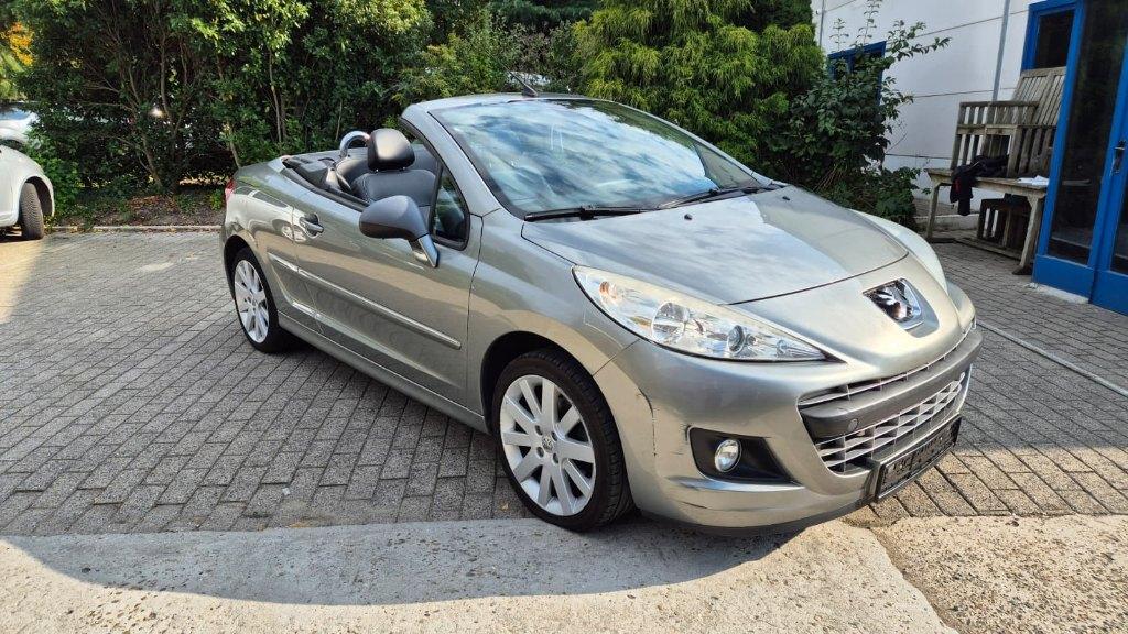 Peugeot 207 CC Cabrio 1.6 Essence BJ 2009 71000km, Autos, Peugeot, Entreprise, Cabriolet, Essence, 1600 cm³