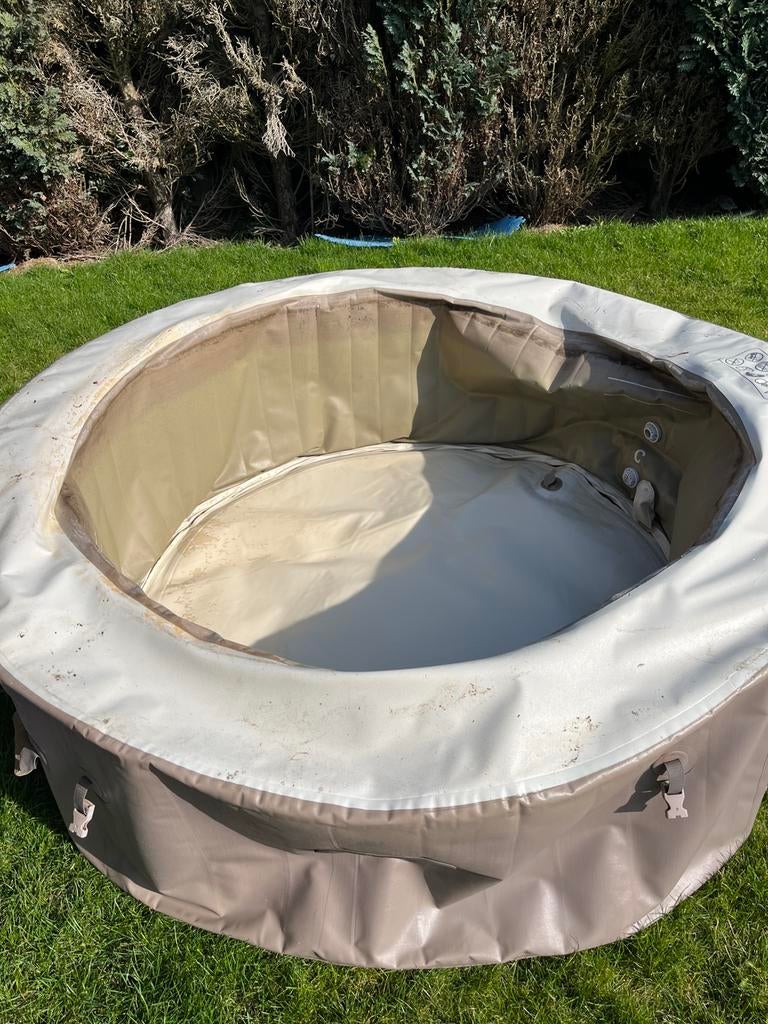 Opblaasbare jacuzzi, Jardin & Terrasse, Bains à remous et Spas, Enlèvement, Utilisé, Pompe, Gonflable