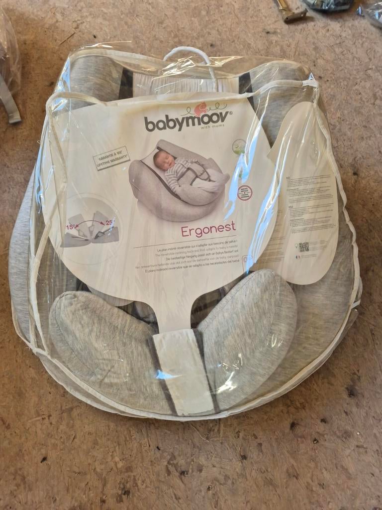 Babymoov ergonest, Kinderen en Baby's, Wipstoeltjes