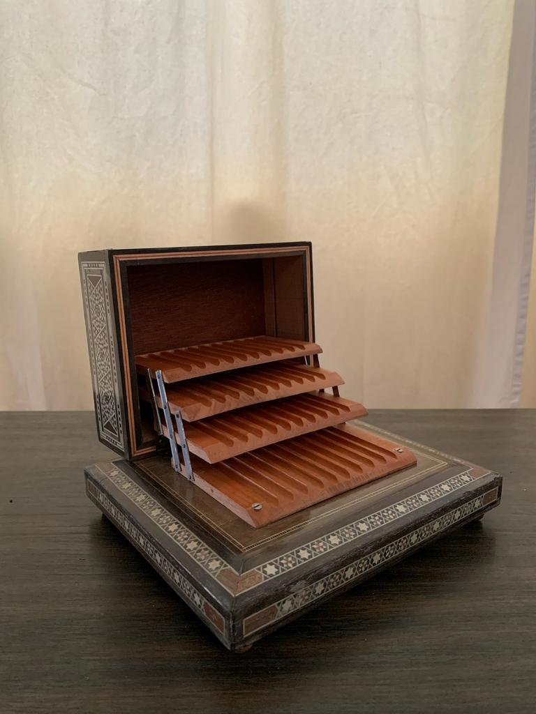 Antieke muzikale sigarettendoos, Ophalen of Verzenden