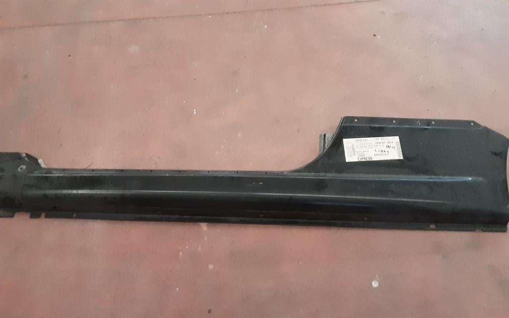 PEUGEOT 307 cc drempel, Auto-onderdelen, Ophalen, Nieuw, Links, Peugeot