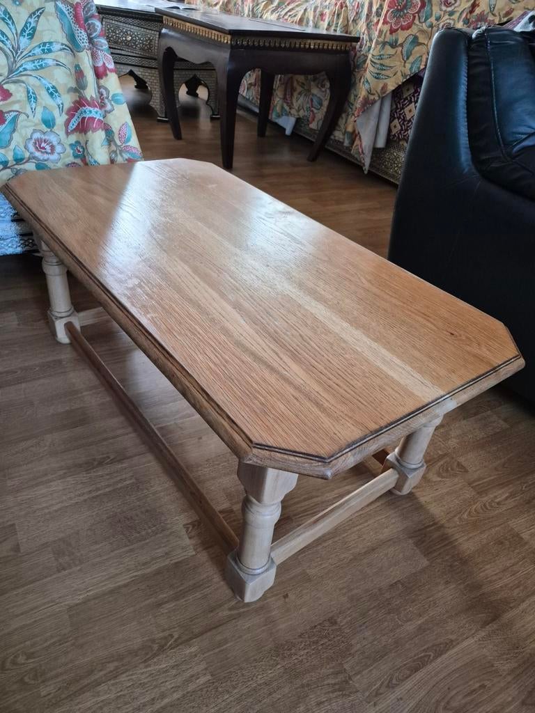 Table basse en bois massif – style rustique / campagne, Maison & Meubles, Rectangulaire