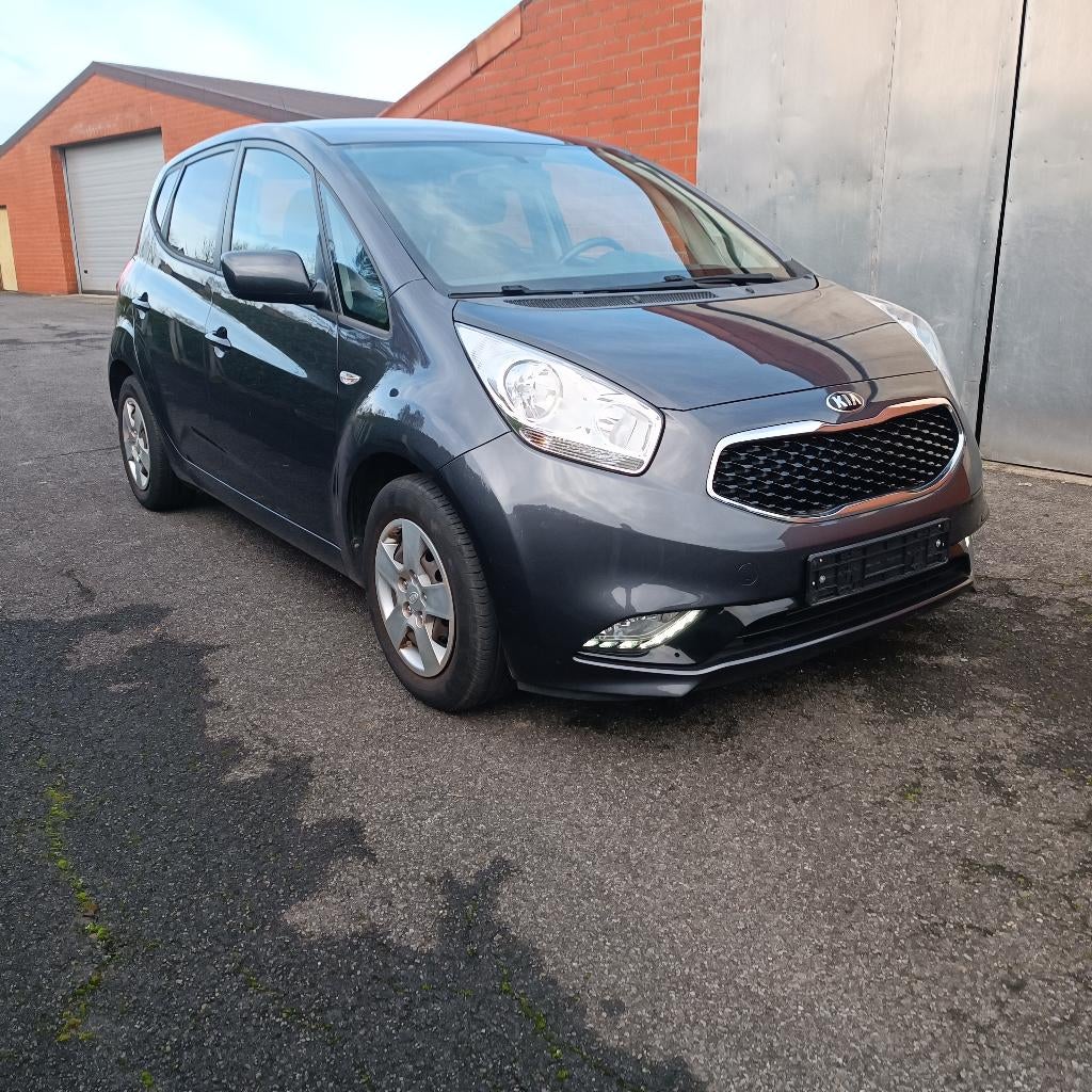 kia venga met amper 47000km,gps,airco,cruise control, Auto's, Kia, Voorwielaandrijving, 4 cilinders, 1396 cc, Bedrijf