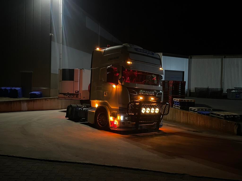 Bullbar met verlichting, Auto-onderdelen, Vrachtwagen-onderdelen, Verlichting, Ophalen