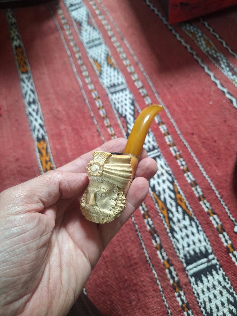 Amnbre Pipe napoleon, Enlèvement ou Envoi