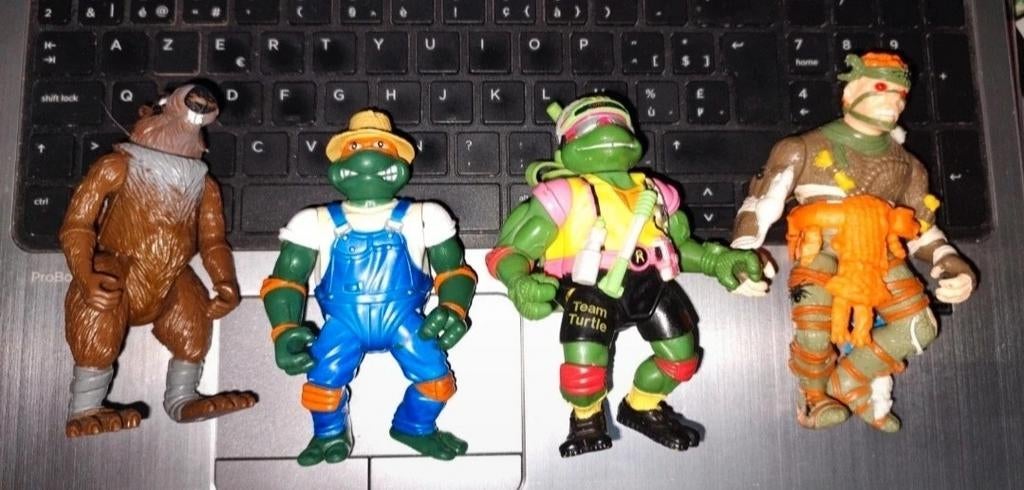 4 Teenage mutant ninja Turtles figures, Kinderen en Baby's, Speelgoed | Actiefiguren, Ophalen of Verzenden, Zo goed als nieuw