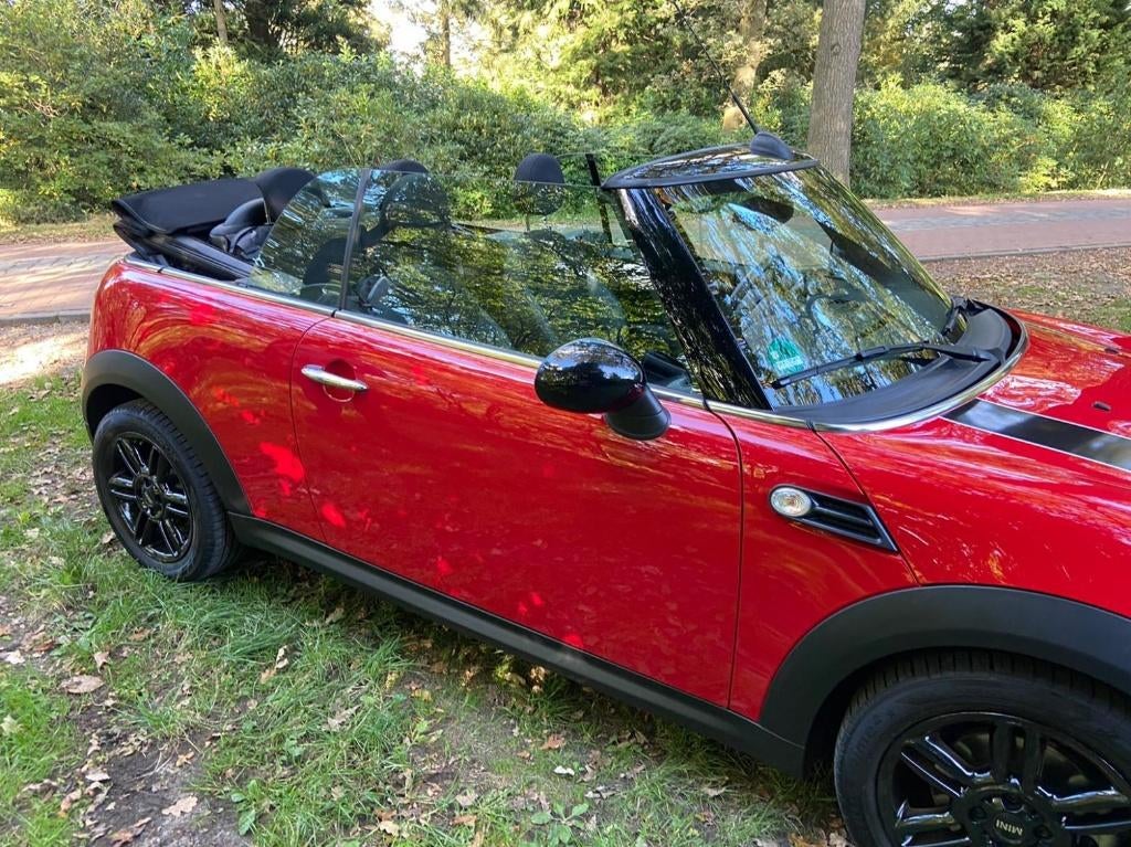MINI COOPER 1.6 CABRIO R57 bj. 2014 orig. 18451 km ÉTAT NEUF, Autos, Mini, Euro 5, Cabriolet, Boîte manuelle, Entretenue par le concessionnaire