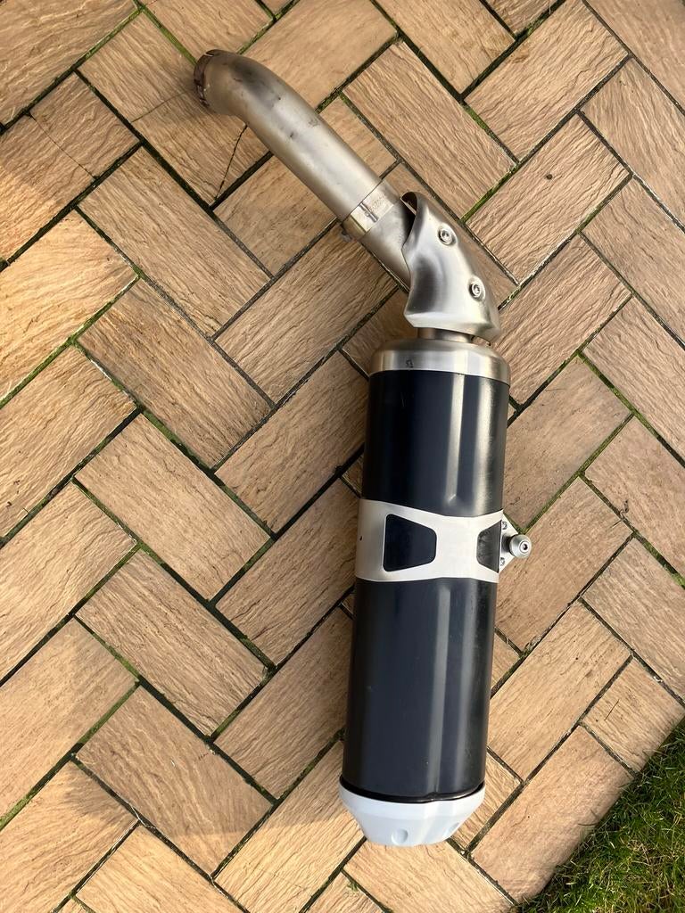 Originele uitlaat Moto Guzzi V85tt, Motos, Enlèvement, Utilisé