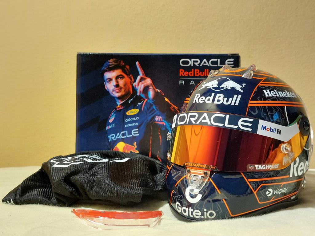 Casque Max Verstappen Red Bull F1 Orange 2025 1:2, Collections, Enlèvement ou Envoi, Neuf, ForTwo