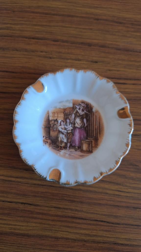 Vintage asbak met afbeelding melkdraagster, Antiek en Kunst, Ophalen of Verzenden