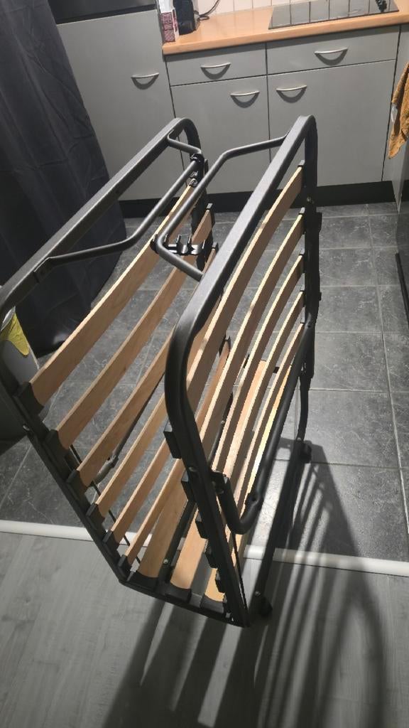 Compact Plooibed / Logeerbed - 80 x 190 cm - Met Lattenbodem, Huis en Inrichting, Slaapkamer | Slaapbanken, Zo goed als nieuw