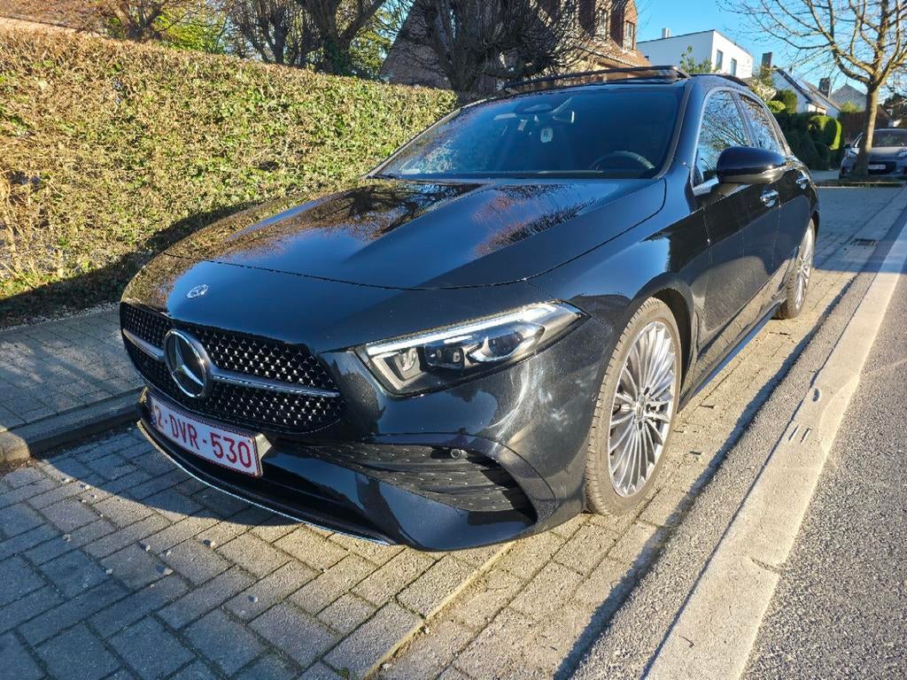Mercedes A-Klasse facelift AMG-lijn, Auto's, 4 cilinders, Alcantara, Zwart, 5 zetels