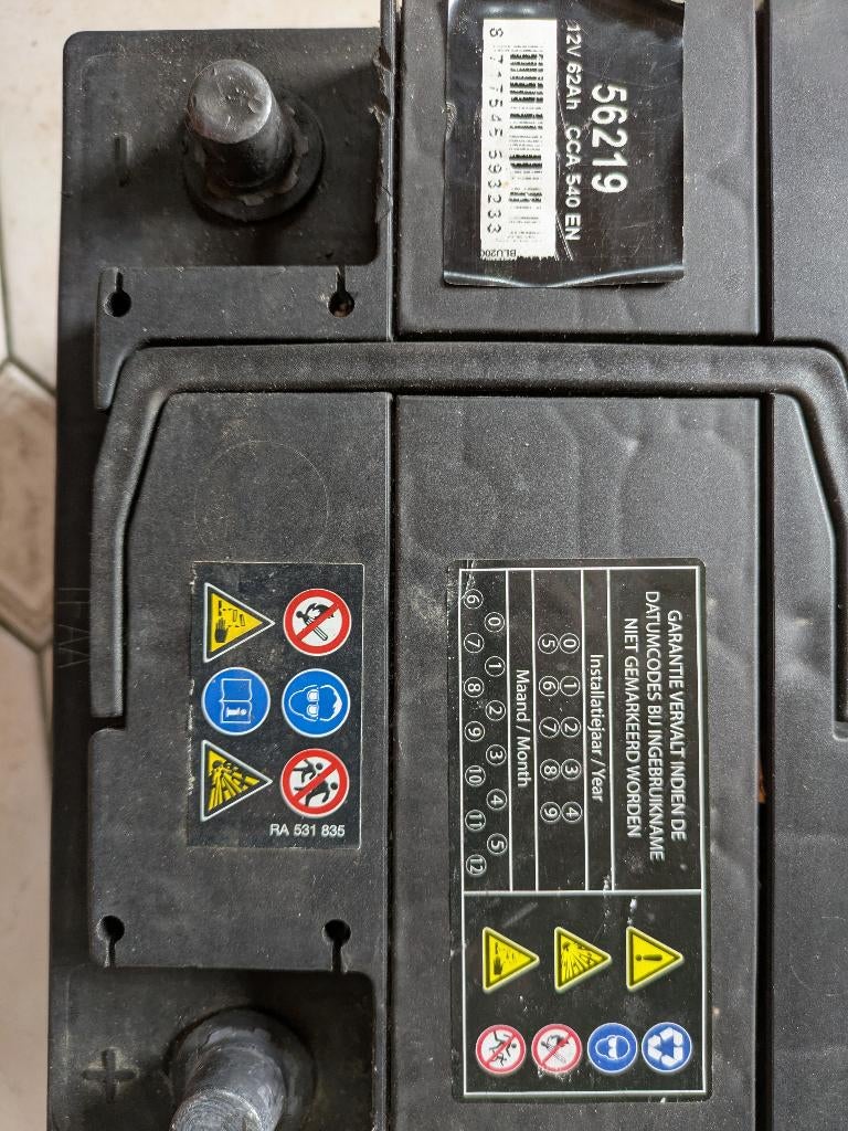 12 volt 62 ampère autobatterij in nieuwstaat, Ophalen of Verzenden, Nieuw