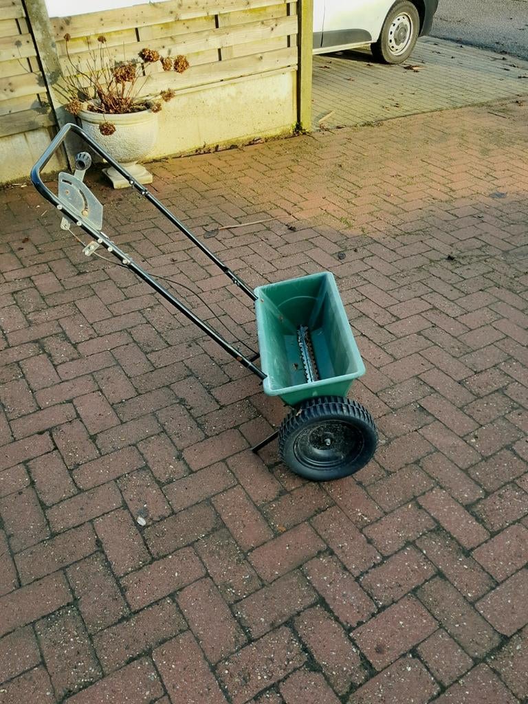 zaad strooier bemesting, Ophalen