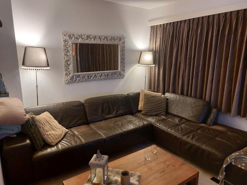 Bruin lederen hoeksalon ( zonder sierkussens), Huis en Inrichting, Ophalen