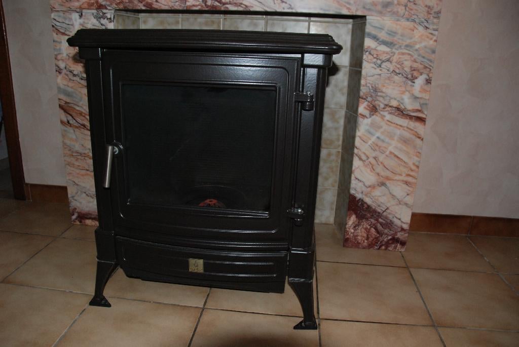 Faire offre à partir 280€ Poêle mazout, Enlèvement, Comme neuf, Poêle