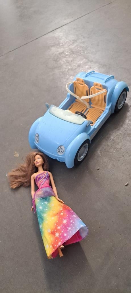 Barbie avec voiture, Enfants & Bébés, Enlèvement, Comme neuf, Barbie