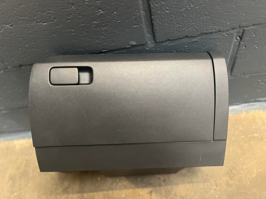 Boîte à gants Volkswagen Polo 6R, Enlèvement, Volkswagen