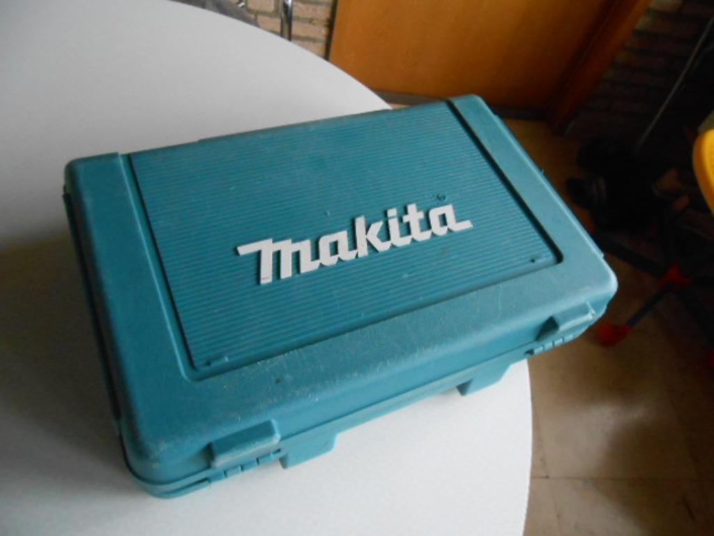 Lege Makita koffer groen met metalen sluitingen 48x31x13, Doe-het-zelf en Bouw, Gereedschapskisten, Ophalen of Verzenden, Gebruikt