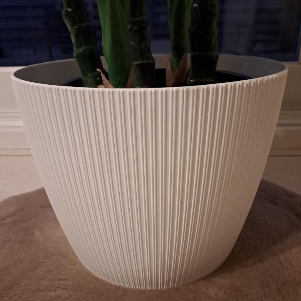 Plastieken bloempot, Tuin en Terras, Ophalen, Zo goed als nieuw, Binnen