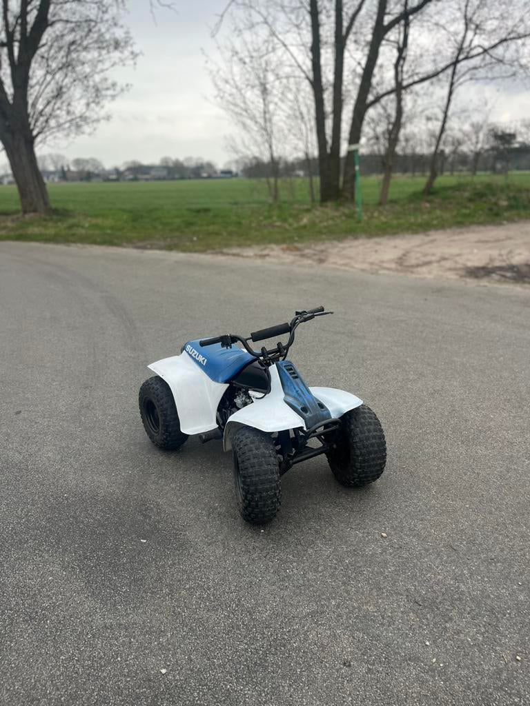 Suzuki lt 50 kinderquad, Vélos & Vélomoteurs, Mini Bikes, Midi Bikes & Pit Bikes, Enlèvement, Utilisé, 50 cm³, Autres types