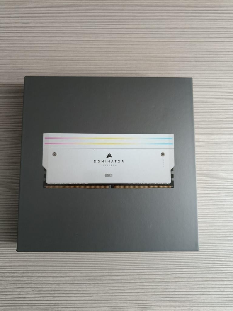 64 GB 2x32 GB 6000 CL30 CORSAIR Dominator Titanium RGB DDR5, Informatique & Logiciels, Mémoire RAM, Neuf, Enlèvement ou Envoi