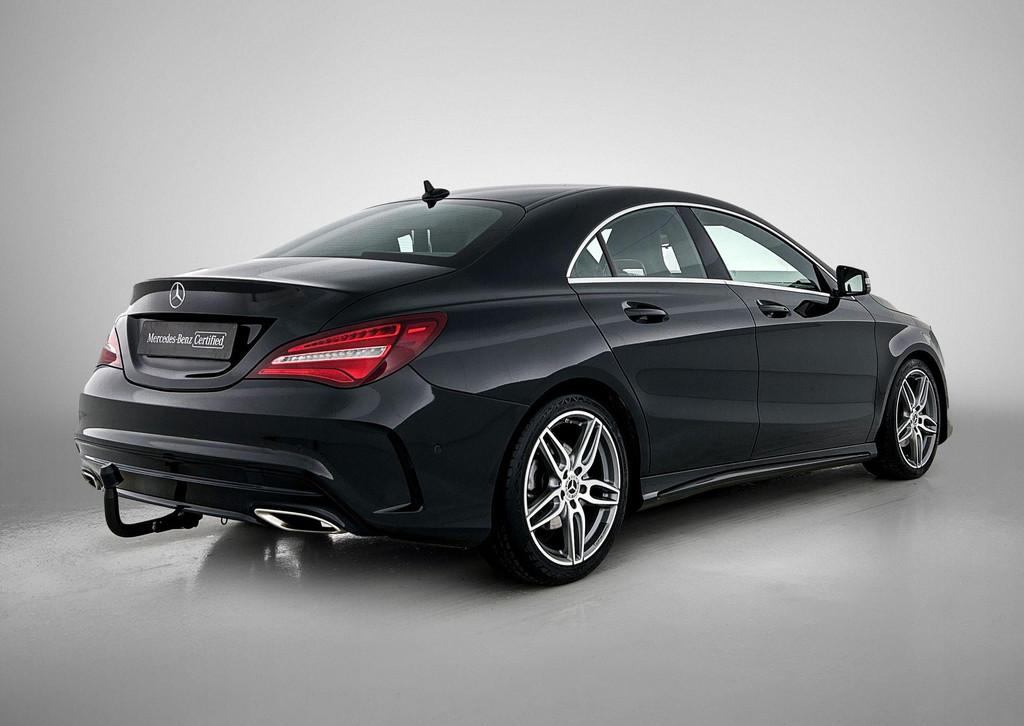 Mercedes-Benz CLA-Klasse 180 Coupé AMG Line Trekhaak | Verw, Auto's, Mercedes-Benz, Gebruikt, 4 cilinders, 1600 cc, 5 zetels