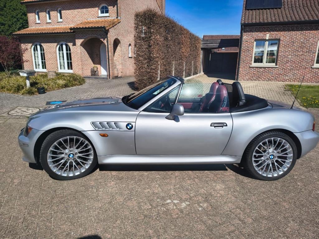 BMW Z3 2.0i 6 cylindres bwj. 2000 en très bon état !, Autos, Cuir, Argent ou Gris, 110 kW, 2 portes