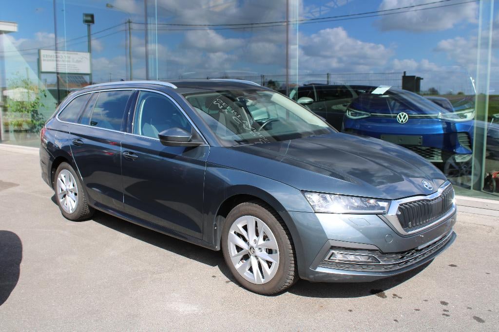 APPLICATION POUR CAMÉRA SKODA OCTAVIA SW 1.0TSI C-NAVI-TEL, Argent ou Gris, Achat, Euro 6, Entreprise