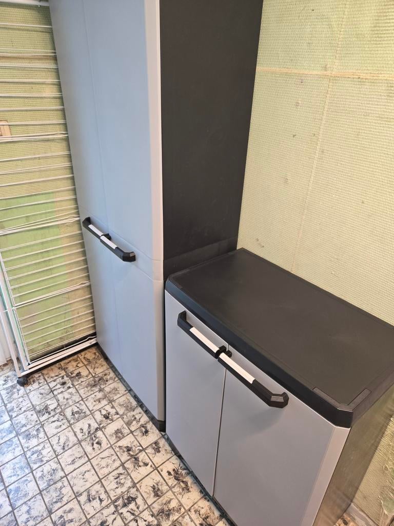 Armoire en pvc neuve, Enlèvement