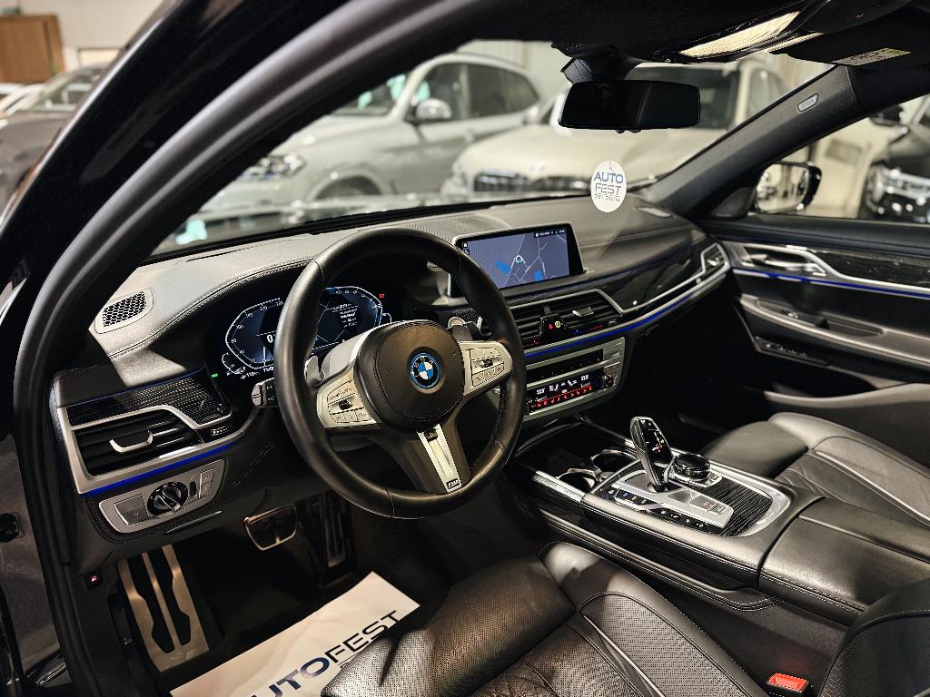 BMW 745e M-Sport Individual entièrement noir - Garantie, Autos, BMW, Cuir, Achat, Entreprise, Entretenue par le concessionnaire