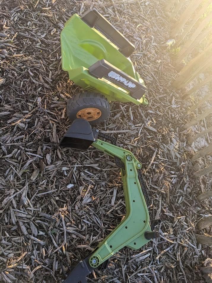 kar en kraan voor speelgoedtractor, Ophalen