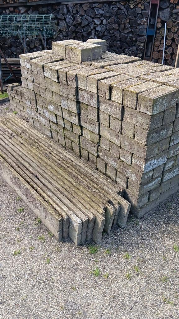 Betonklinkers en boordplaten, Ophalen, Gebruikt, Klinkers, 5 tot 10 m²