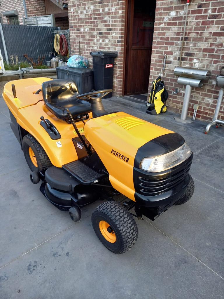 Tracteur tondeuse à vendre., Jardin & Terrasse, Tondeuses autoportées, Enlèvement ou Envoi, Comme neuf