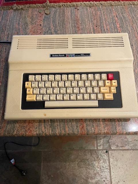 Radio Shack TRS-80 64K Colour Computer2, Enlèvement, Tandy Radio Shack