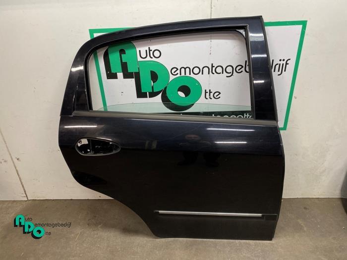 Portière 4portes arrière droite d'un Fiat Punto Evo (Punto, Autos : Pièces & Accessoires, -, 3 mois de garantie, Utilisé, Porte