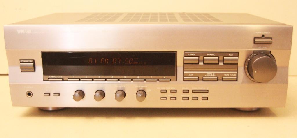 Yamaha RX-396 Versterker Receiver / 200Watt / Made In France, Audio, Tv en Foto, Versterkers en Ontvangers, Yamaha, Ophalen of Verzenden