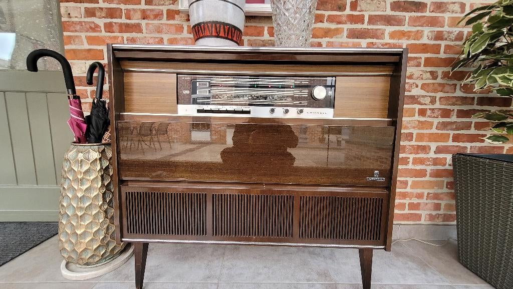Oude meubel radio, Audio, Tv en Foto, Ophalen, Gebruikt, Radio