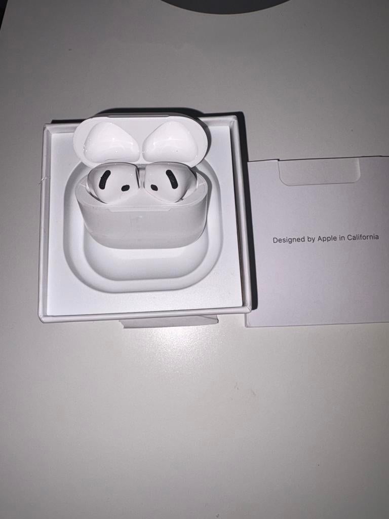 Apple airpods 4 (ANC), Ophalen, Zo goed als nieuw