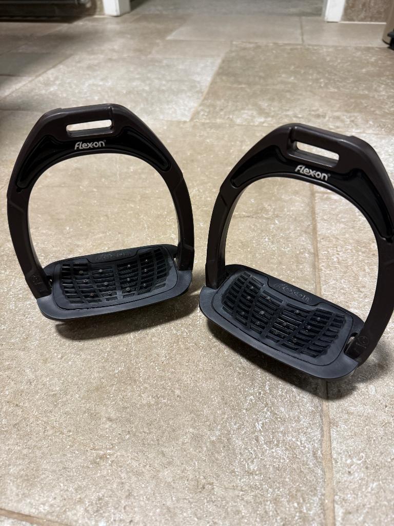 Flex on stijgbeugels bruin, Enlèvement, Utilisé