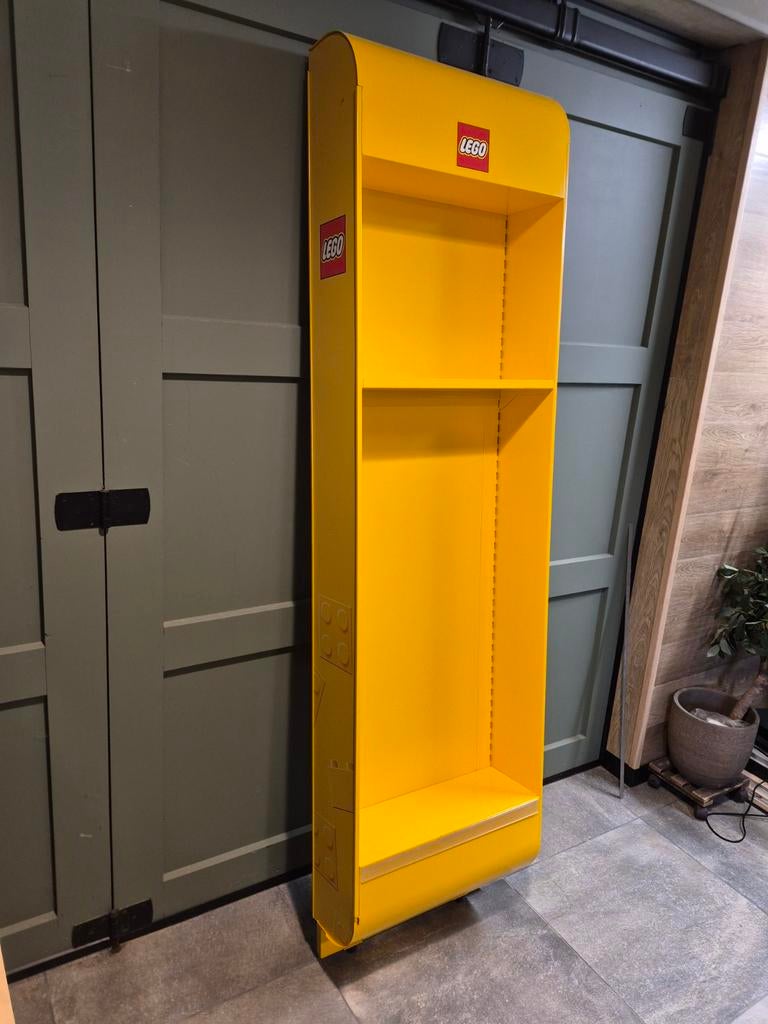 Lego store display, Ophalen